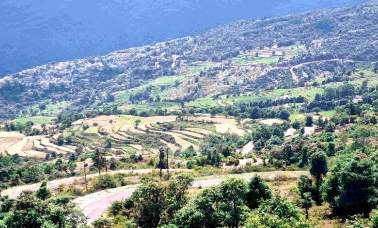 फिर सुर्खियों में मुख्यमंत्री आदर्श ग्राम सारकोट, ग्रामीण ने लगाया धोखाधड़ी कर जमीन बेचने का आरोप, पत्र लिखकर की कार्रवाई की मांग फिर सुर्खियों में मुख्यमंत्री आदर्श ग्राम सारकोट, ग्रामीण ने लगाया धोखाधड़ी कर जमीन बेचने का आरोप, पत्र लिखकर की कार्रवाई की मांग