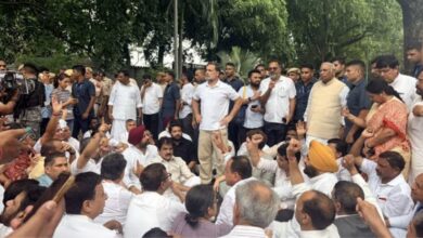PMO के बाहर प्रदर्शन: राहुल गांधी, दूसरे कांग्रेस नेता रिहा, प्रियंका से मिलने थाने पहुंचीं सोनिया गांधी