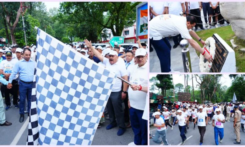 सीएम पुष्कर सिंह धामी ने ‘रन फॉर कारगिल हीरोज’ मैराथन को दिखायी हरी झंडी, शहीदों को दी श्रद्धांजलि सीएम पुष्कर सिंह धामी ने ‘रन फॉर कारगिल हीरोज’ मैराथन को दिखायी हरी झंडी, शहीदों को दी श्रद्धांजलि