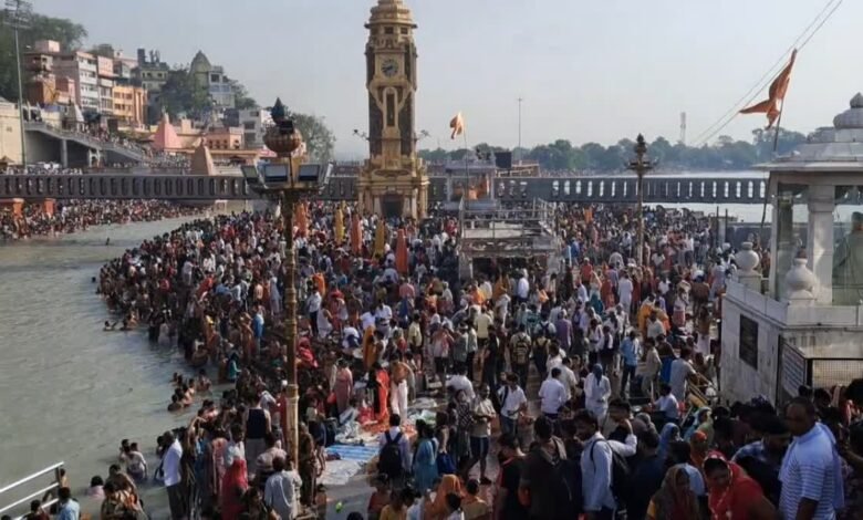 हरिद्वार कांवड़ मेले उमड़ रहा आस्था का जनसैलाब, अभी तक 76 लाख से ज्यादा कांवड़िए पहुंचे धर्मनगर हरिद्वार कांवड़ मेले उमड़ रहा आस्था का जनसैलाब, अभी तक 76 लाख से ज्यादा कांवड़िए पहुंचे धर्मनगर