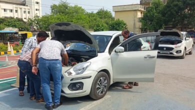 रुद्रपुर में चौंकाने वाला मामला, एक नंबर की दो कारें, चेसिस नंबर भी सेम, आधार में भी खेल! ARTO हैरान