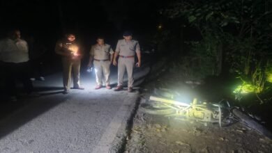 देहरादून पुलिस की शातिर गैंगस्टर रईस से मुठभेड़, बदमाश के दोनों पैरों में लगी गोली, नवाब नाम का अपराधी फरार