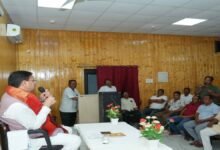 सीएम धामी ने थारू जनजाति समाज की सुनीं समस्याएं, शिक्षा, स्वास्थ्य, रोजगार और विकास को लेकर प्रतिबद्धता दोहराई