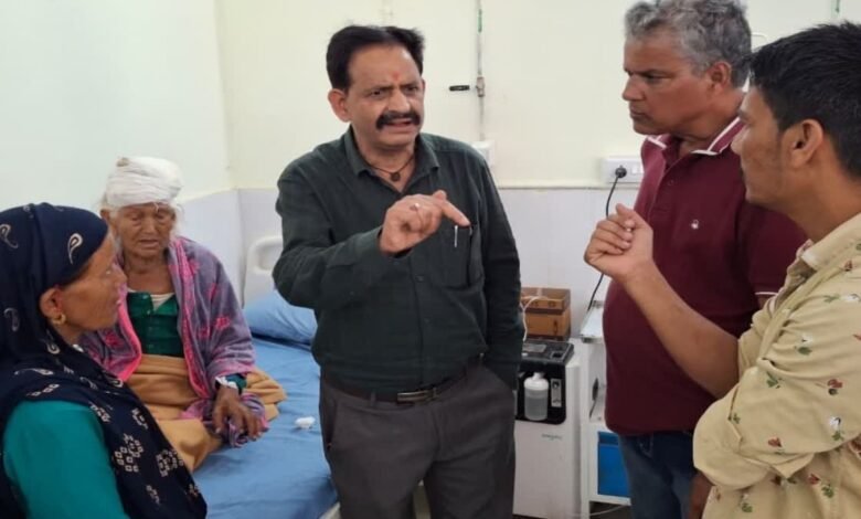 अल्मोड़ा में घर में घुसकर 88 साल की अम्मा पर गुलदार ने किया हमला, गंभीर घायल