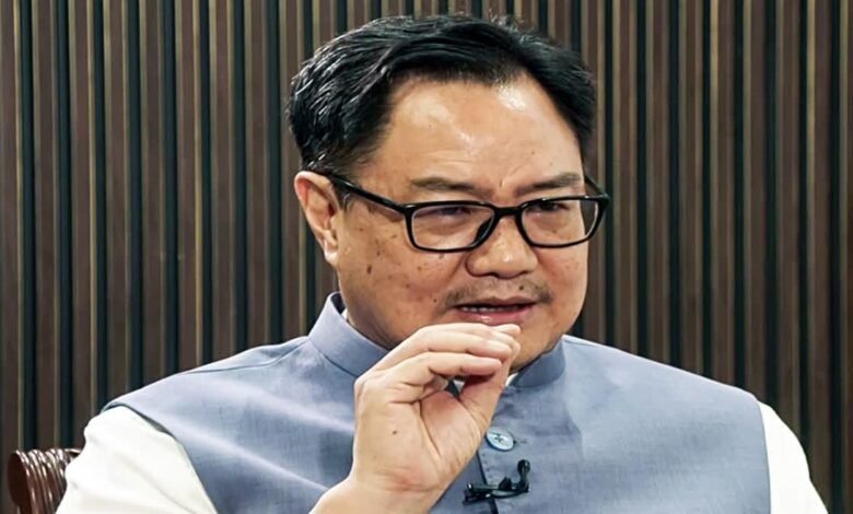 अमेरिका में तिरंगे के अपमान पर रिजिजू की खालिस्तानियों को कड़ी चेतावनी, ये तुम्हें बहुत महंगा पड़ेगा अमेरिका में तिरंगे के अपमान पर रिजिजू की खालिस्तानियों को कड़ी चेतावनी, ये तुम्हें बहुत महंगा पड़ेगा