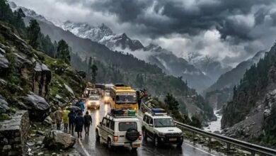 चारधाम यात्रा पर मौसम की नजर: लगातार बारिश के बीच प्रशासन सतर्क, श्रद्धालुओं से सावधानी बरतने की अपील