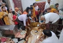 सावन का पहला सोमवार, दक्षेश्वर महादेव मंदिर में उमड़ी श्रद्धालुओं की भीड़, सावन में यहीं विराजते हैं भगवान शिव सावन का पहला सोमवार, दक्षेश्वर महादेव मंदिर में उमड़ी श्रद्धालुओं की भीड़, सावन में यहीं विराजते हैं भगवान शिव