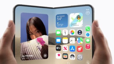 iPhone Duo: Apple ने लॉन्च किया मुड़ने वाला पहला फोल्डेबल आईफोन, जानें कीमत और स्पेसिफिकेशन्स iPhone Duo: Apple ने लॉन्च किया मुड़ने वाला पहला फोल्डेबल आईफोन, जानें कीमत और स्पेसिफिकेशन्स