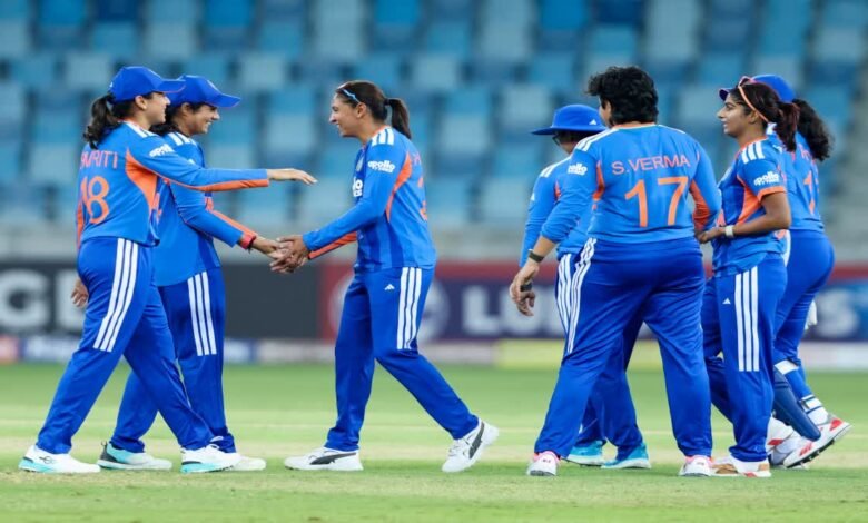 IND W vs SL W: भारत 8वीं बार बना महिला एशिया कप का चैंपियन, फाइनल में श्रीलंका को 72 रन से हराया