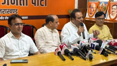 विनोद चमोली कांग्रेस पर गरजे, बोले- घोटालों ने खोला राजनीतिक भ्रष्टाचार का असली चेहरा