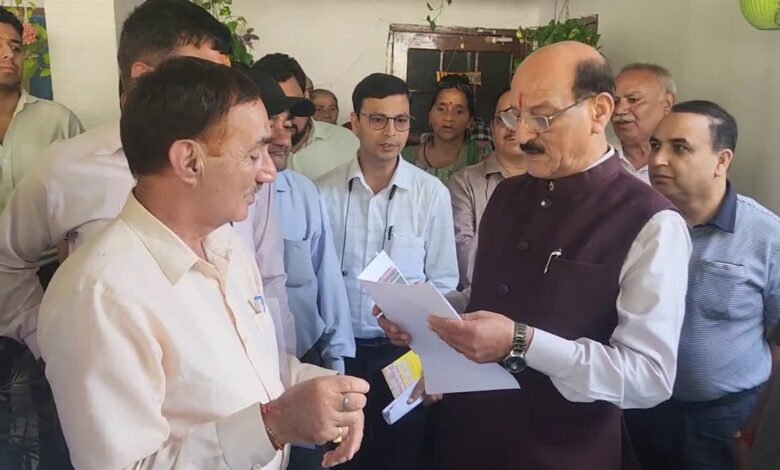 स्वतंत्रता सेनानी फर्जी सर्टिफिकेट केस में बड़ा खुलासा, स्वास्थ्य मंत्री के पास पहुंची 370 संदिग्ध अभ्यर्थियों की लिस्ट स्वतंत्रता सेनानी फर्जी सर्टिफिकेट केस में बड़ा खुलासा, स्वास्थ्य मंत्री के पास पहुंची 370 संदिग्ध अभ्यर्थियों की लिस्ट