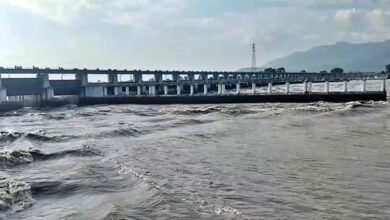 बिहार की ओर बढ़ रहा नेपाल का जलजला, रातभर चली गश्ती, लोगों को अलर्ट रहने के निर्देश
