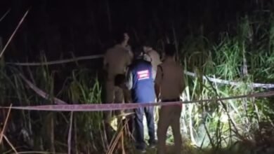 अवैध असलहे लेकर जा रहे बाइक सवारों से पुलिस की मुठभेड़, जवाबी फायरिंग में एक घायल, दूसरा गिरफ्तार