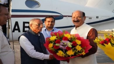 राज्यपाल डॉ. ढाल सिंह बिसेन ने ली शपथ, मुख्य न्यायाधीश ने दिलाई ओथ