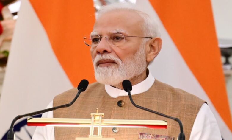 बदनाम और विदेशी दखल की गुहार लगाते हैं, देश में अव्यवस्था का सपना देख रहे हैं कुछ लोग: पीएम मोदी बदनाम और विदेशी दखल की गुहार लगाते हैं, देश में अव्यवस्था का सपना देख रहे हैं कुछ लोग: पीएम मोदी