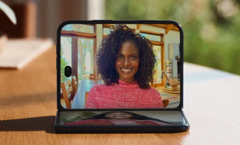 iPhone Duo 2 पर काम कर रही Apple, बाहरी स्क्रीन पर मिलेगा Face ID और एक्शन बटन: रिपोर्ट iPhone Duo 2 पर काम कर रही Apple, बाहरी स्क्रीन पर मिलेगा Face ID और एक्शन बटन: रिपोर्ट