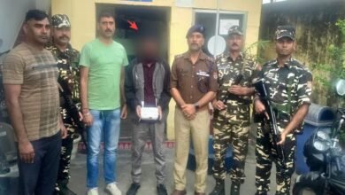बनबसा नेपाल बॉर्डर पर स्मैक के साथ इनामी नशा तस्कर गिरफ्तार, गैंगस्टर एक्ट में था वांछित