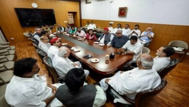 ज्ञानेश कुमार के खिलाफ महाभियोग प्रस्ताव की तैयारी, खरगे के आवास पर जुटेगा इंडिया गठबंधन